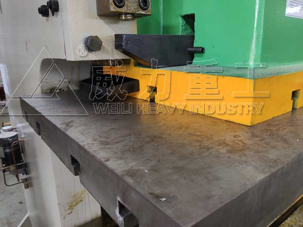 氣動沖床組成細節(jié)